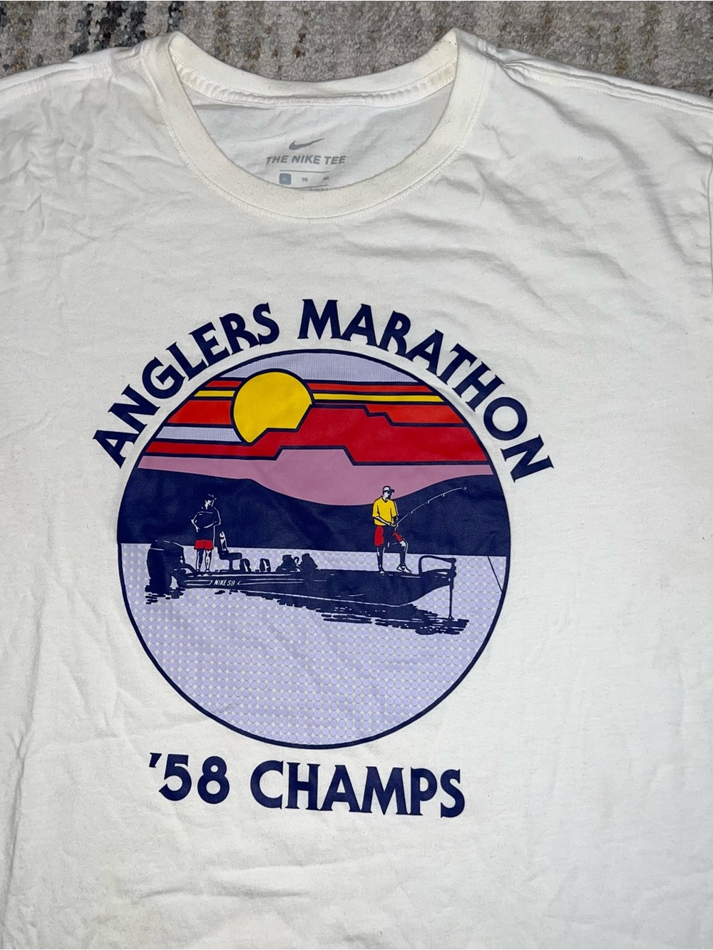 NIKE SB Anglers Marathon ‘58 Campions The Nike Tee T-Shirt - Picture 6 of 9
